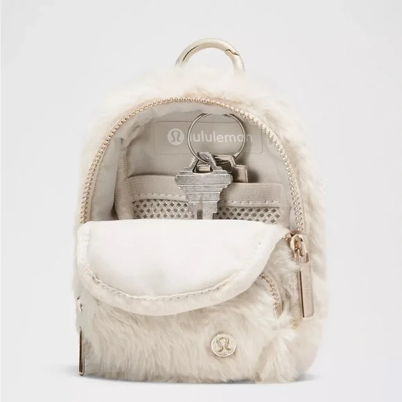 Lululemon Everywhere Nano Backpack
Plush Fleece - Picture 4 of 12